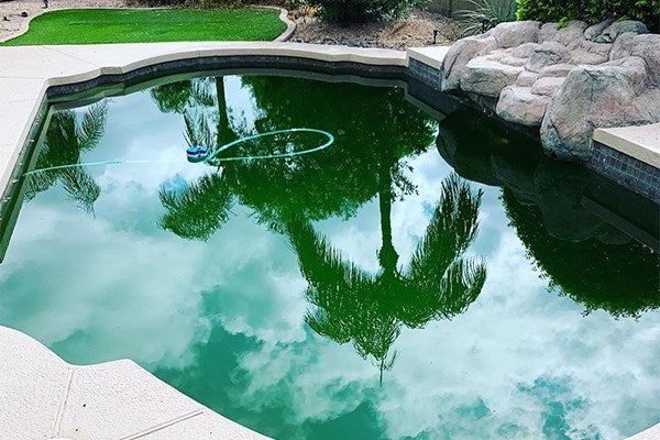 Maintenance Monday: When Should You Acid Wash Your Pool?