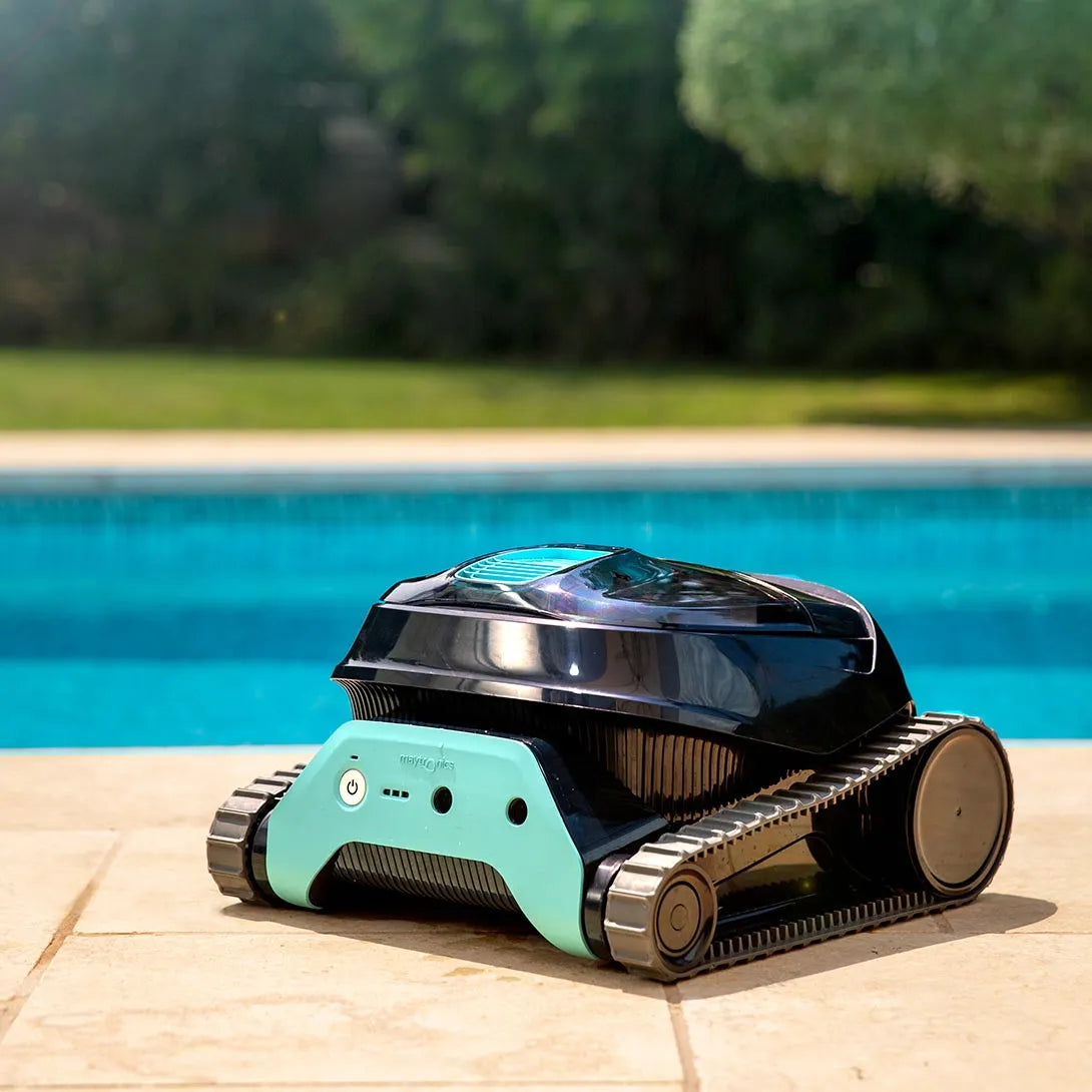 Dolphin LIBERTY 300 Cordless Robotic Pool Cleaner | 99998130-US